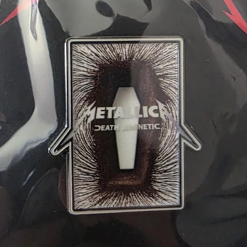 death-magnetic-album-cover-enamel-and-offset-printed-pin-1-1