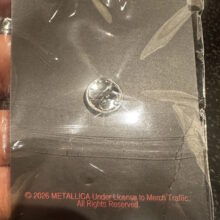 pin-pop-up-shop-the-sphere-packaging-back